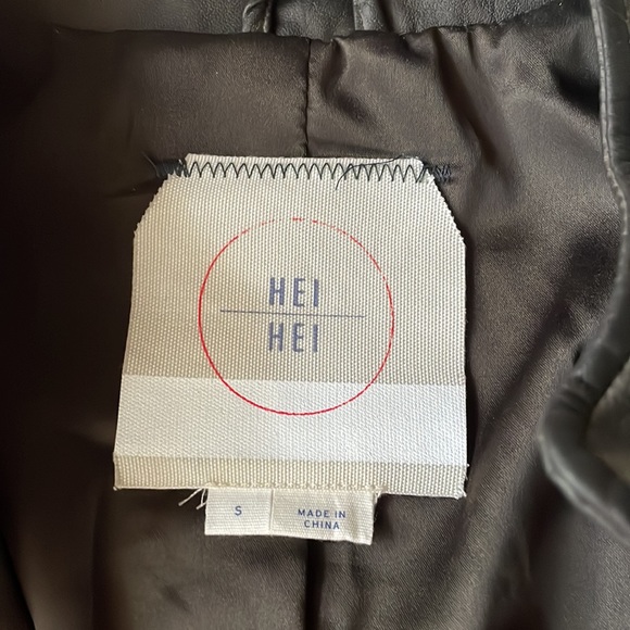 Anthropologie vegan leather, quilted dark olive jacket - Picture 3 of 10